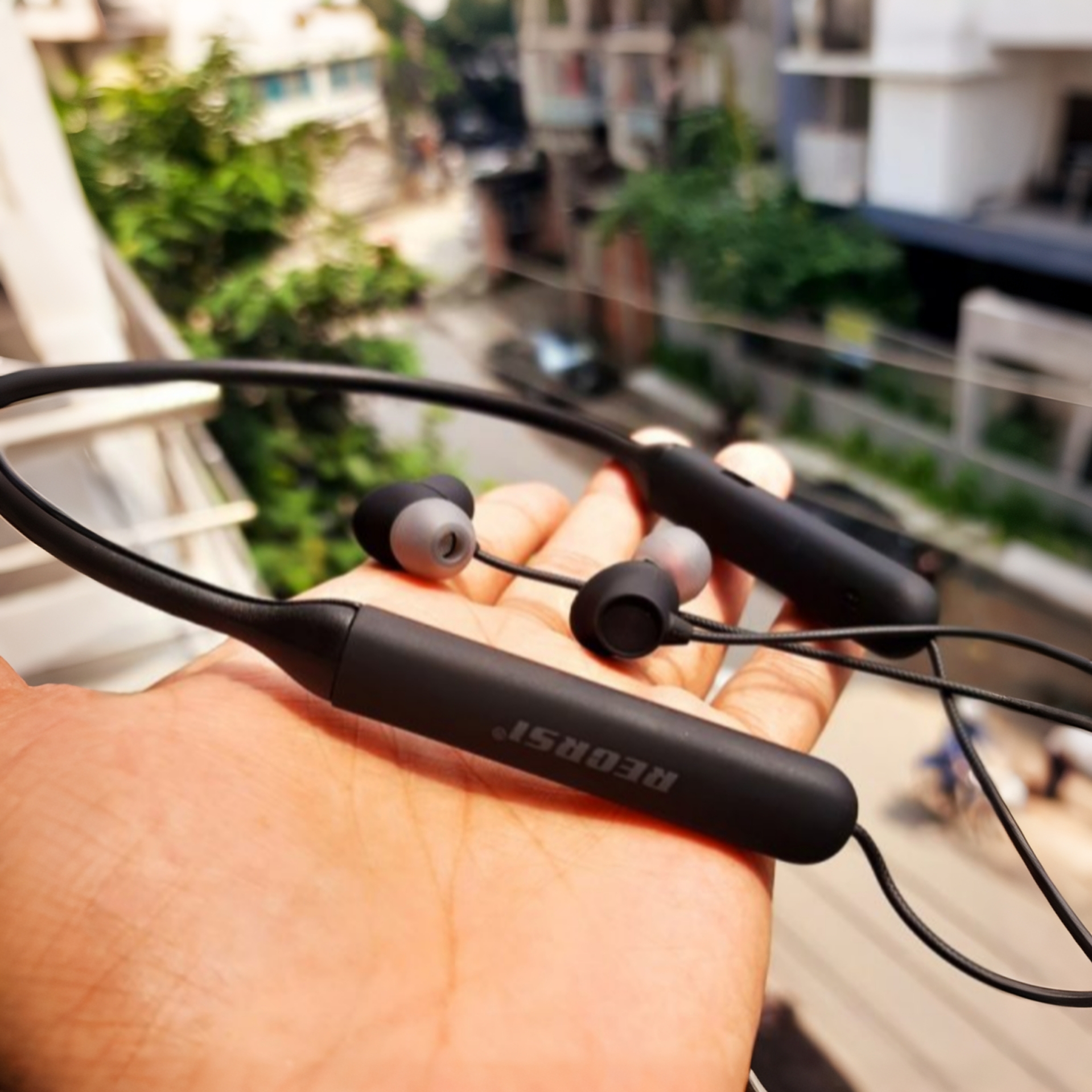 Recrsi Neckband Headphone NY26 - Image 3