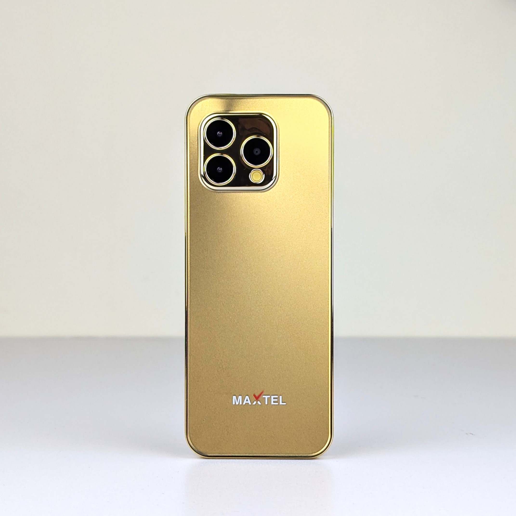 Maxtel MAX-40 Gold With Type-C Charger - Image 4