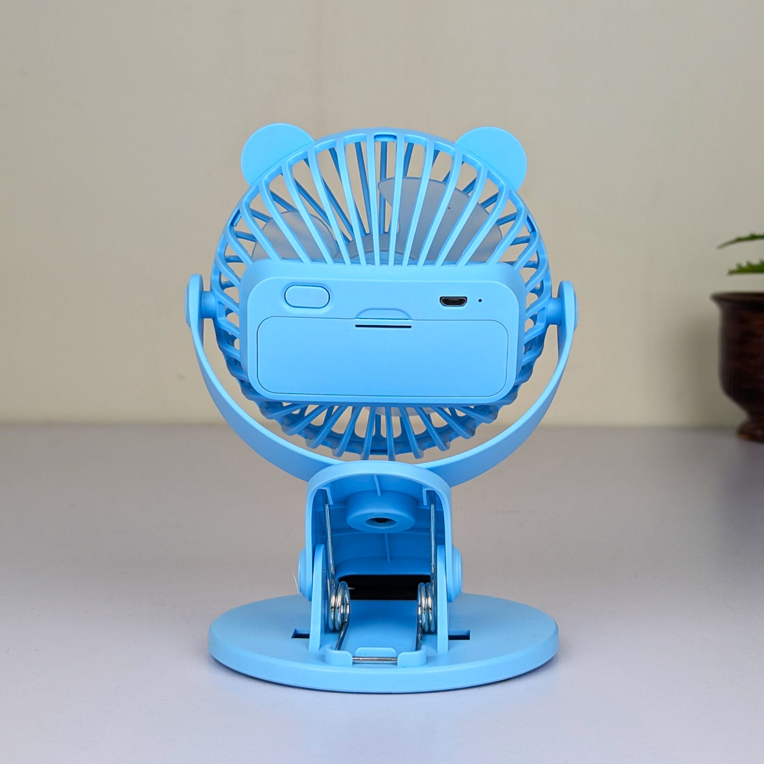 USB Table Fan Mini Wind Power Handheld Clip Fan Desktop Convenient Portable Student Cute Small Cooling Ventilador 360 Rotation - Image 4