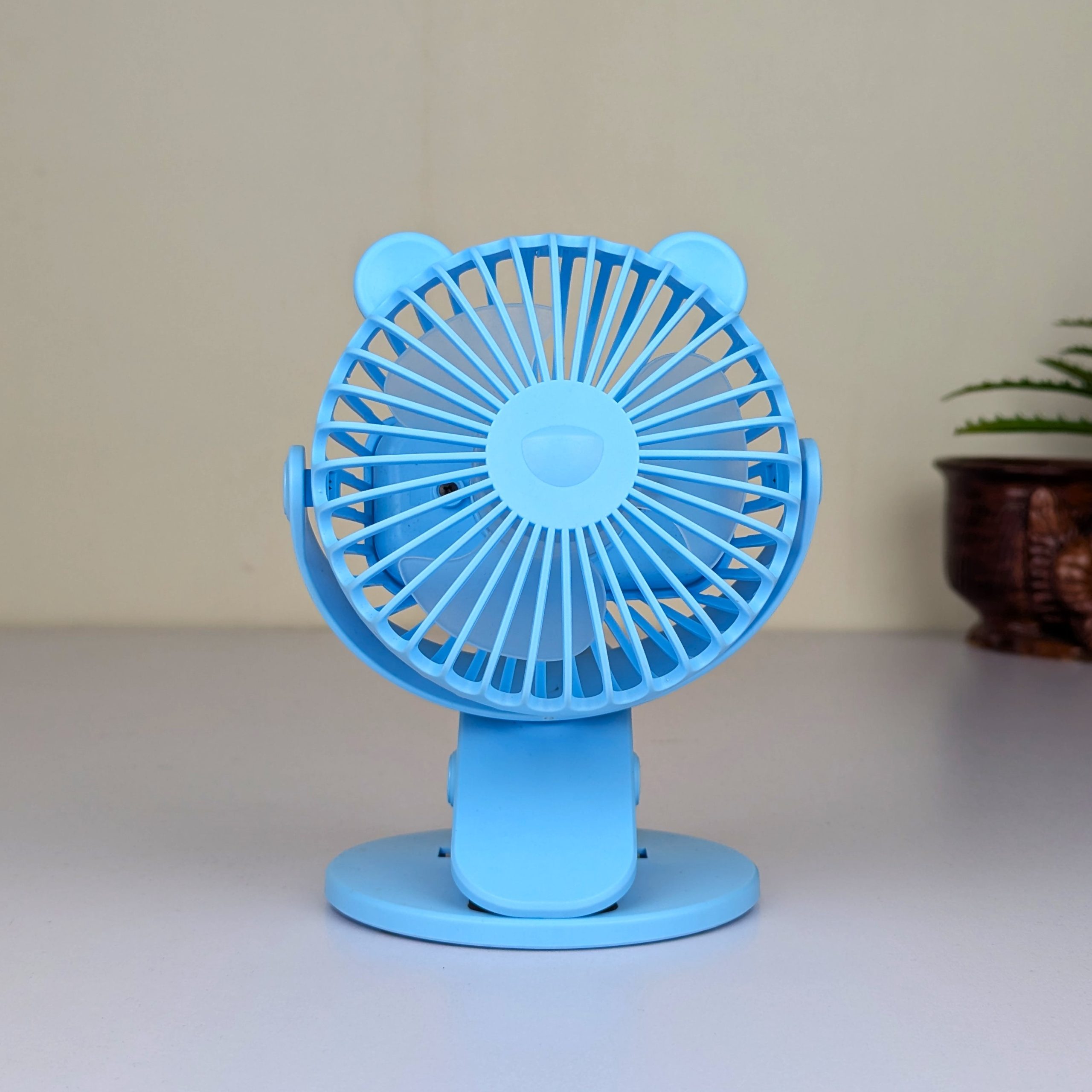 USB Table Fan Mini Wind Power Handheld Clip Fan Desktop Convenient Portable Student Cute Small Cooling Ventilador 360 Rotation - Image 2